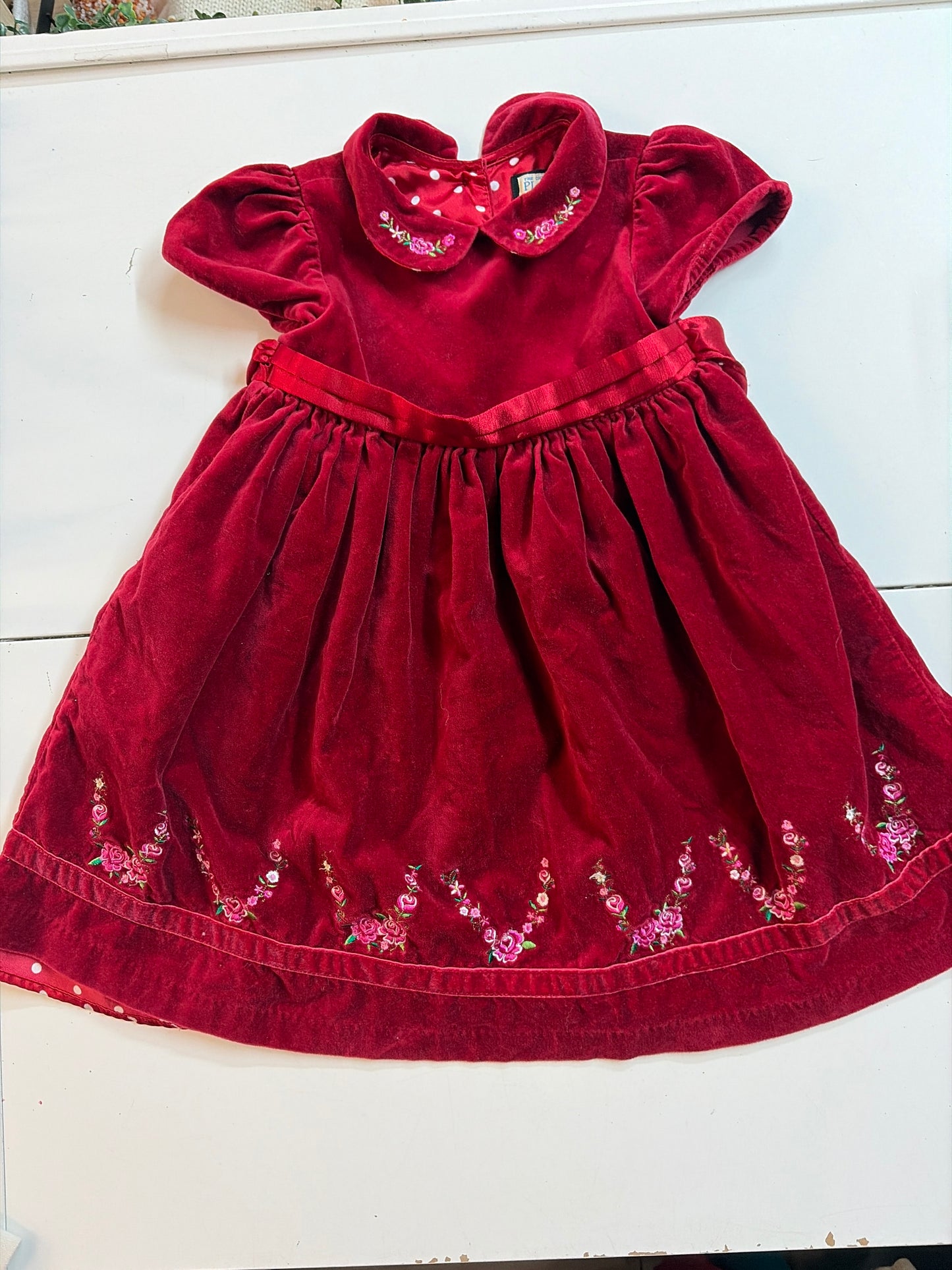 4t Vintage The Children’s Place cranberry velvet cap sleeve dress with rose embroidery detail and hidden polkadot detail under collar