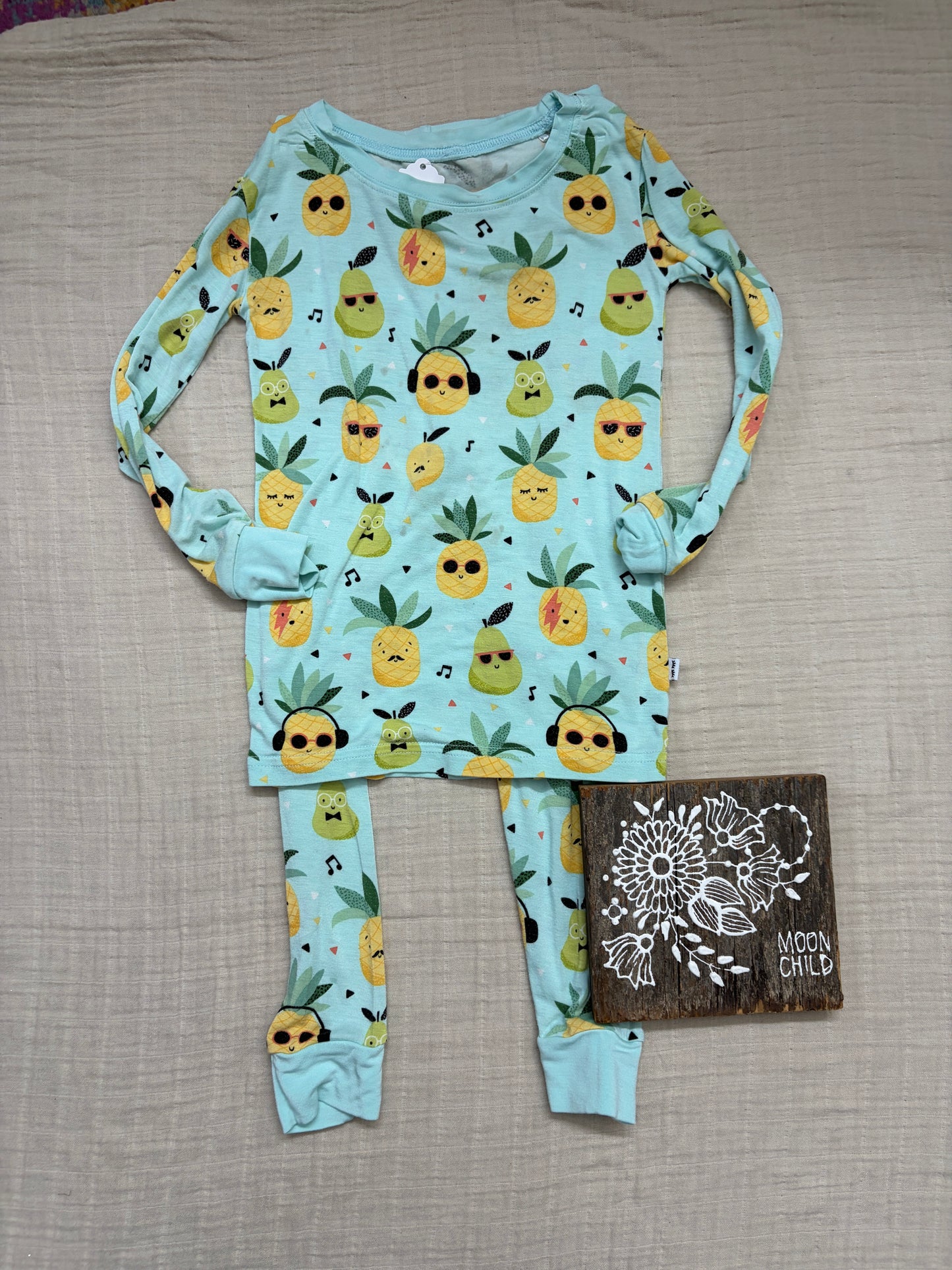 LS GN fruit with sunglasses bamboo