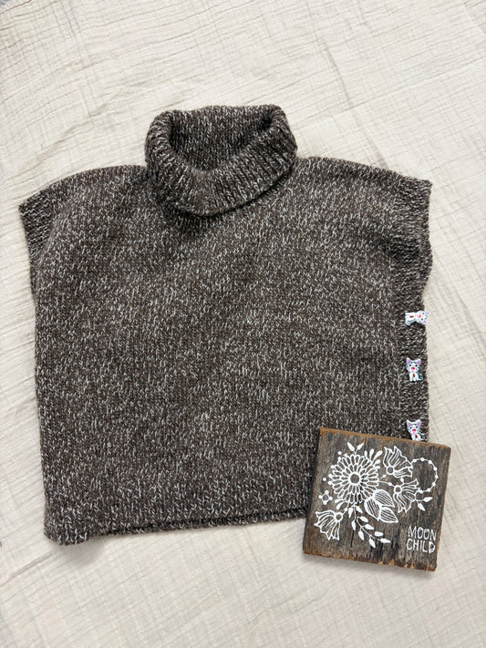 Handmade kids shawl with cute functioning cat buttons on both sides 5t