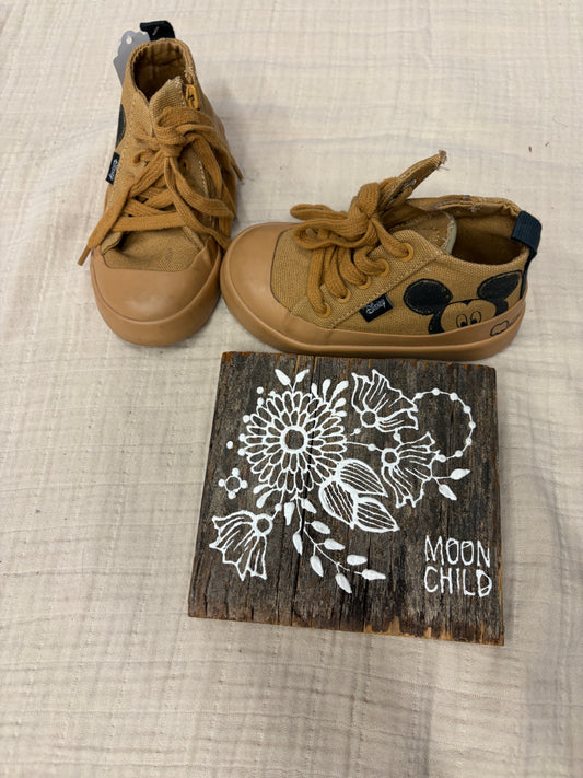 Zara baby Disney HTF Mickey size 6